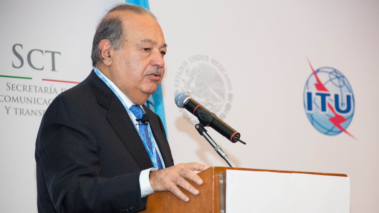 Carlos Slim durante una intervención en la UIT