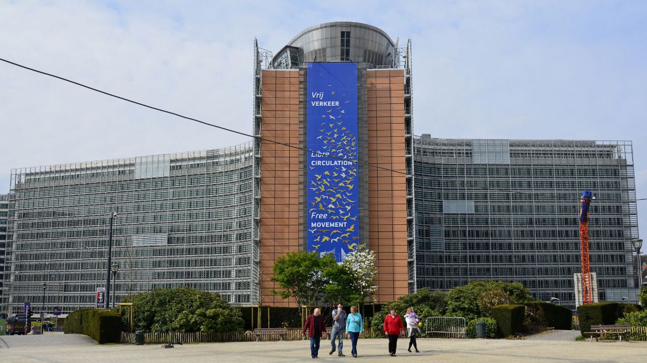 Bruselas acusa a Meta de incumplir la DMA por su modelo publicitario de 'pago o consentimiento'