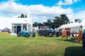 El Bugatti Type 35 celebra su centenario en Salon Privé Blenheim