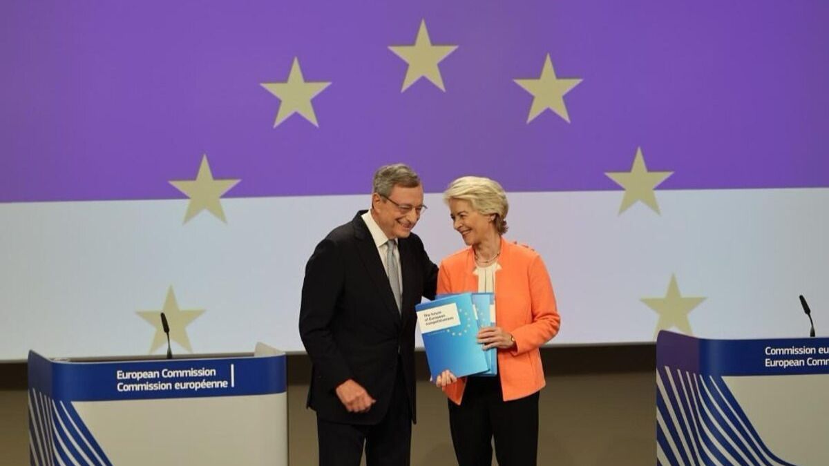 Mario Draghi y Ursula von der Leyen durante la presentación del informe