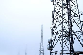 La consolidación de las telecomunicaciones: a más operadores, peor calidad de la red