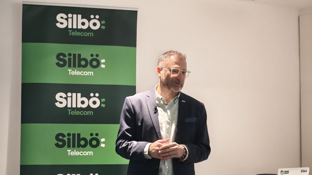 Jorge Morán, CEO y presidente de Silbö Telecom, durante un encuentro con la prensa