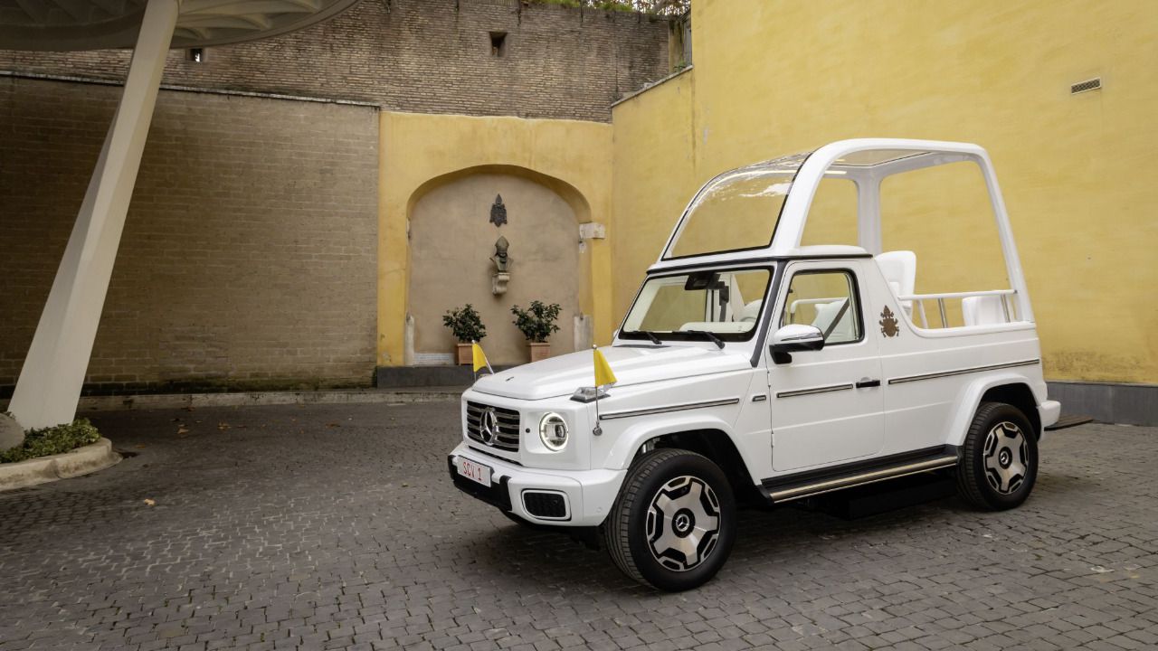 El nuevo Papamóvil, un Mercedes-Benz Clase G eléctrico