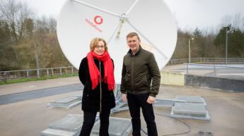 Vodafone completa con AST SpaceMobile la primera videollamada por satélite en una zona sin cobertura móvil