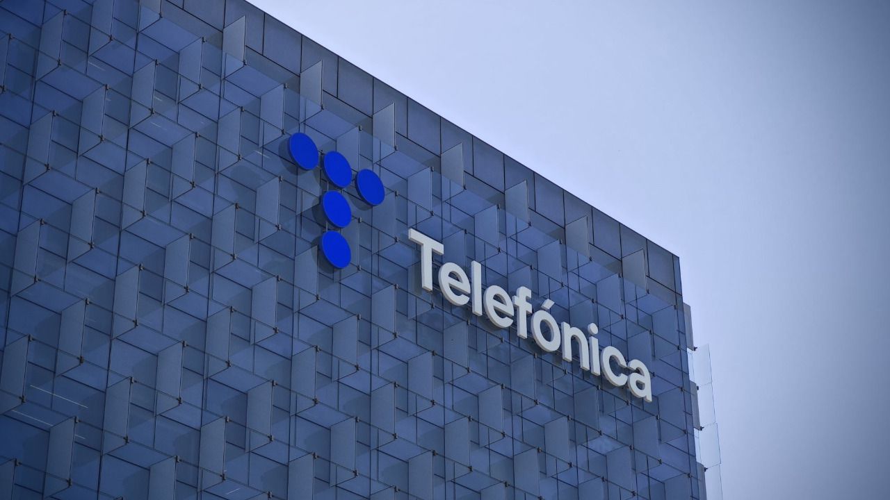 STC ejecuta su participación del 9,97% en Telefónica y se convierte en su tercer mayor accionista