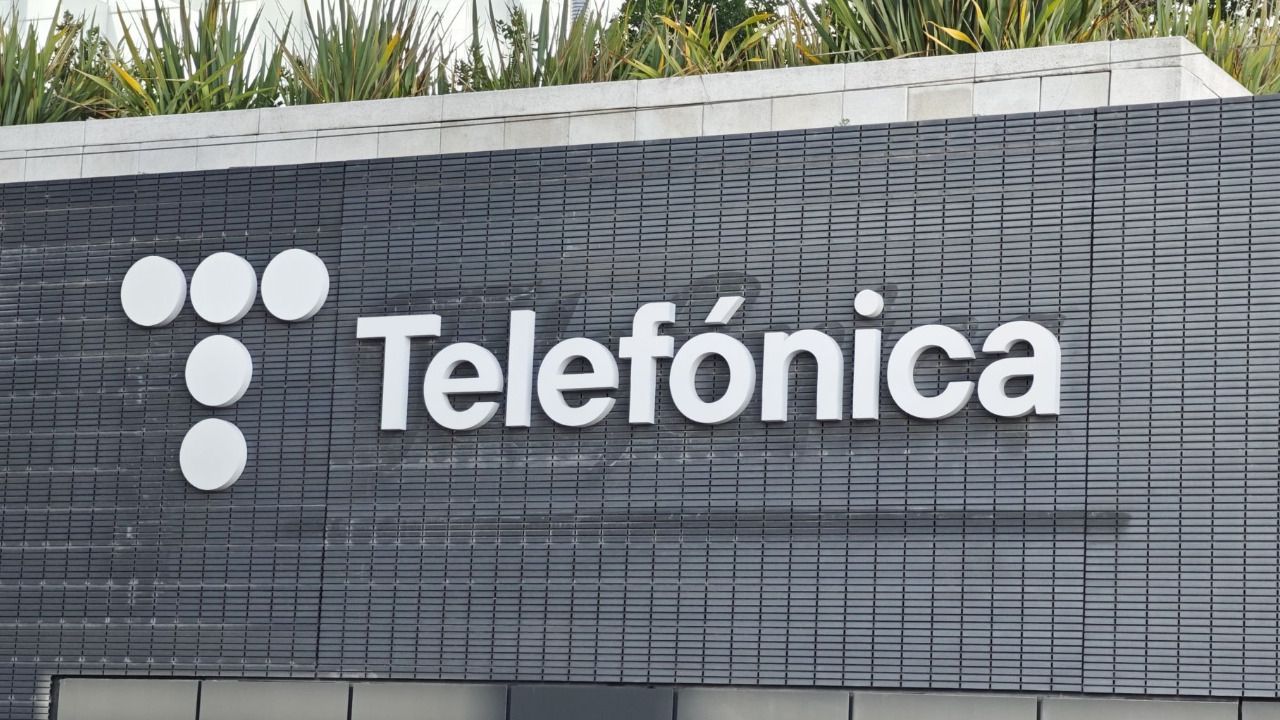 Telefónica vende su filial de Colombia por 368 millones