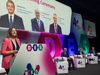 Inauguración oficial: los principales representantes políticos andaluces presentan la octava edición del DES