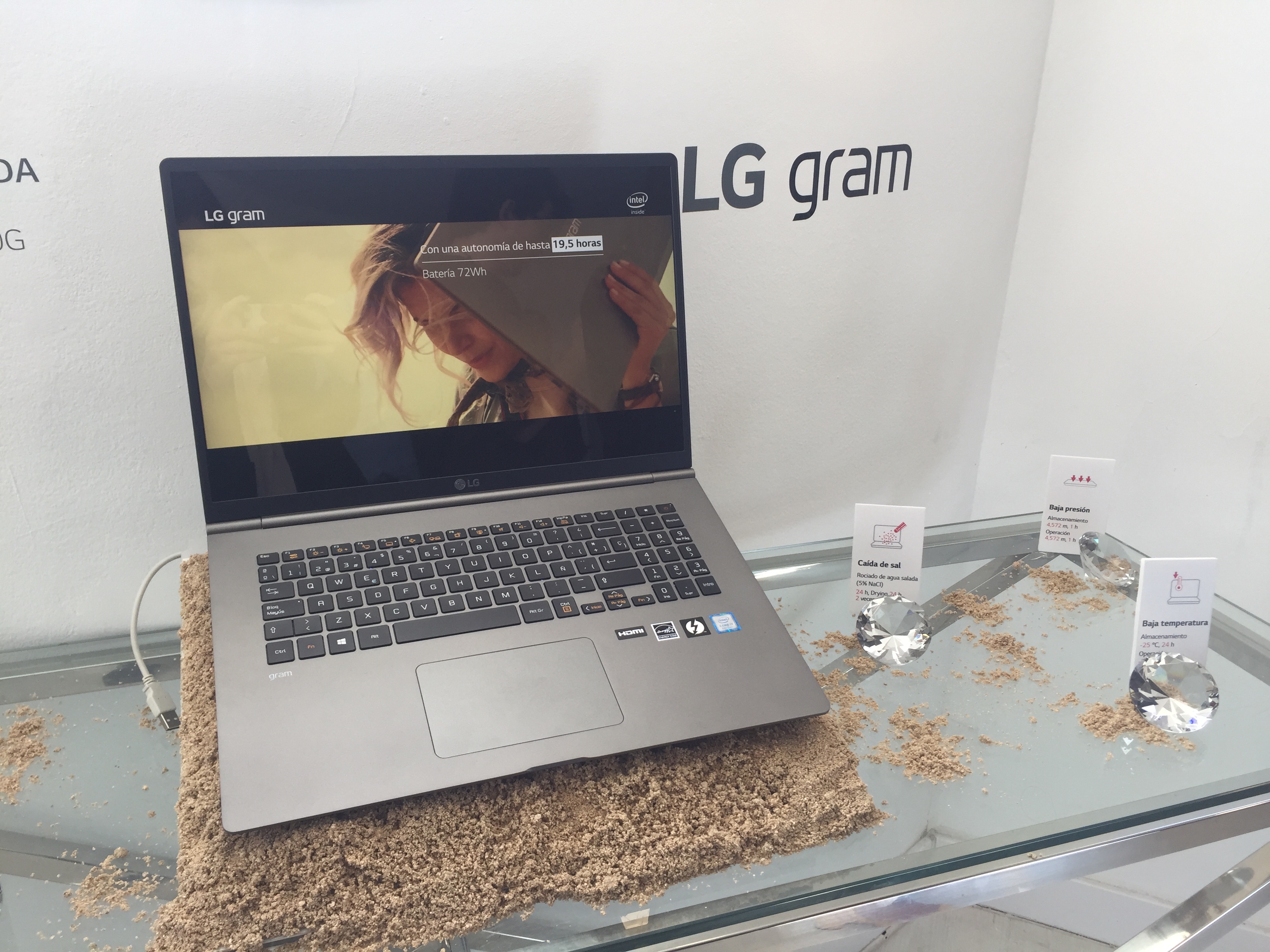 Introducir Envío Paseo LG Gram de 17 pulgadas, el portátil más ligero del mundo | Zonamovilidad.es