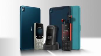 HMD amplía el porfolio de feature phones de Nokia con un plegable y los icónicos 8210 y 5710