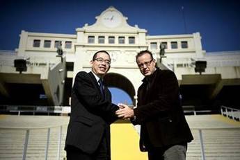 Li Xiaoke, vicepresidente de Huawei Enterprise en España, y Paco Medina, director general
de OPEN CAMP
