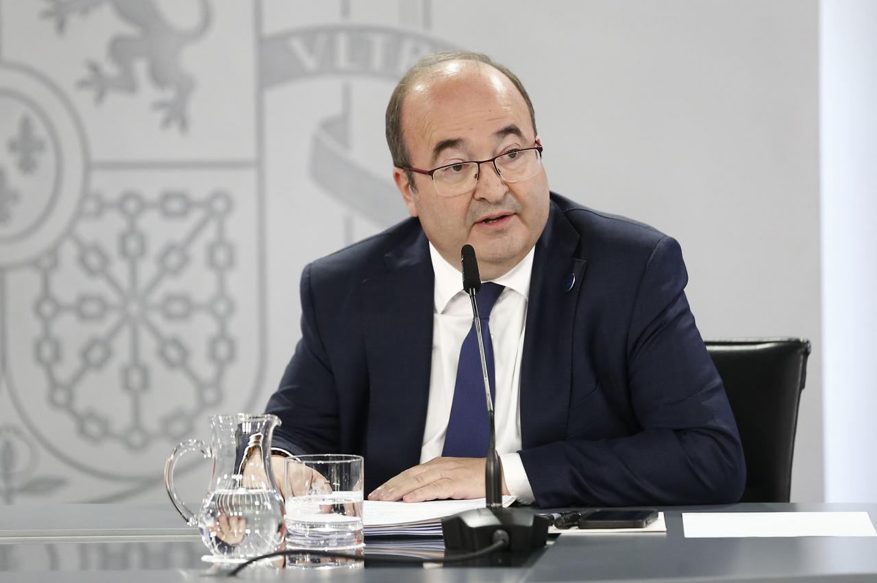 El ministro de Cultura y Deporte, Miquel Iceta, durante su intervención en la rueda de prensa posterior al Consejo de Ministros