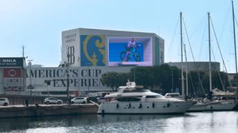 LG inaugura la primera pantalla LED exterior de Barcelona en el IMAX de Port Vell