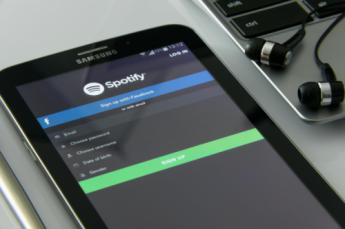 La revelación de contenido pornográfico sacude a Spotify