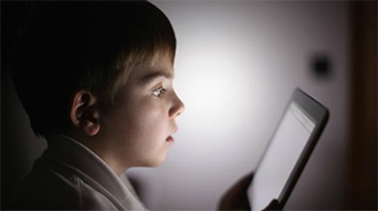 ¿Cómo evitar riesgos ante el uso de los niños de smartphones, tabletas y otros medios digitales?
