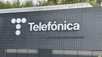 Telefónica cierra la venta de su filial argentina por 1.189 millones