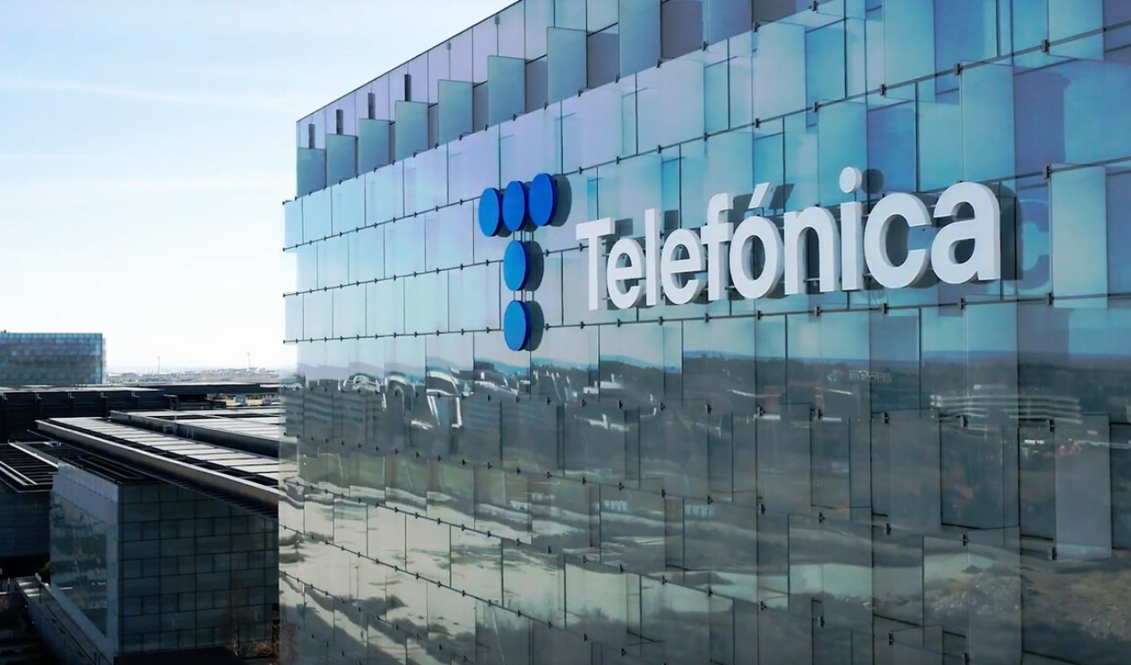 Protección de Datos multa a Telefónica por un agujero de seguridad en sus routers