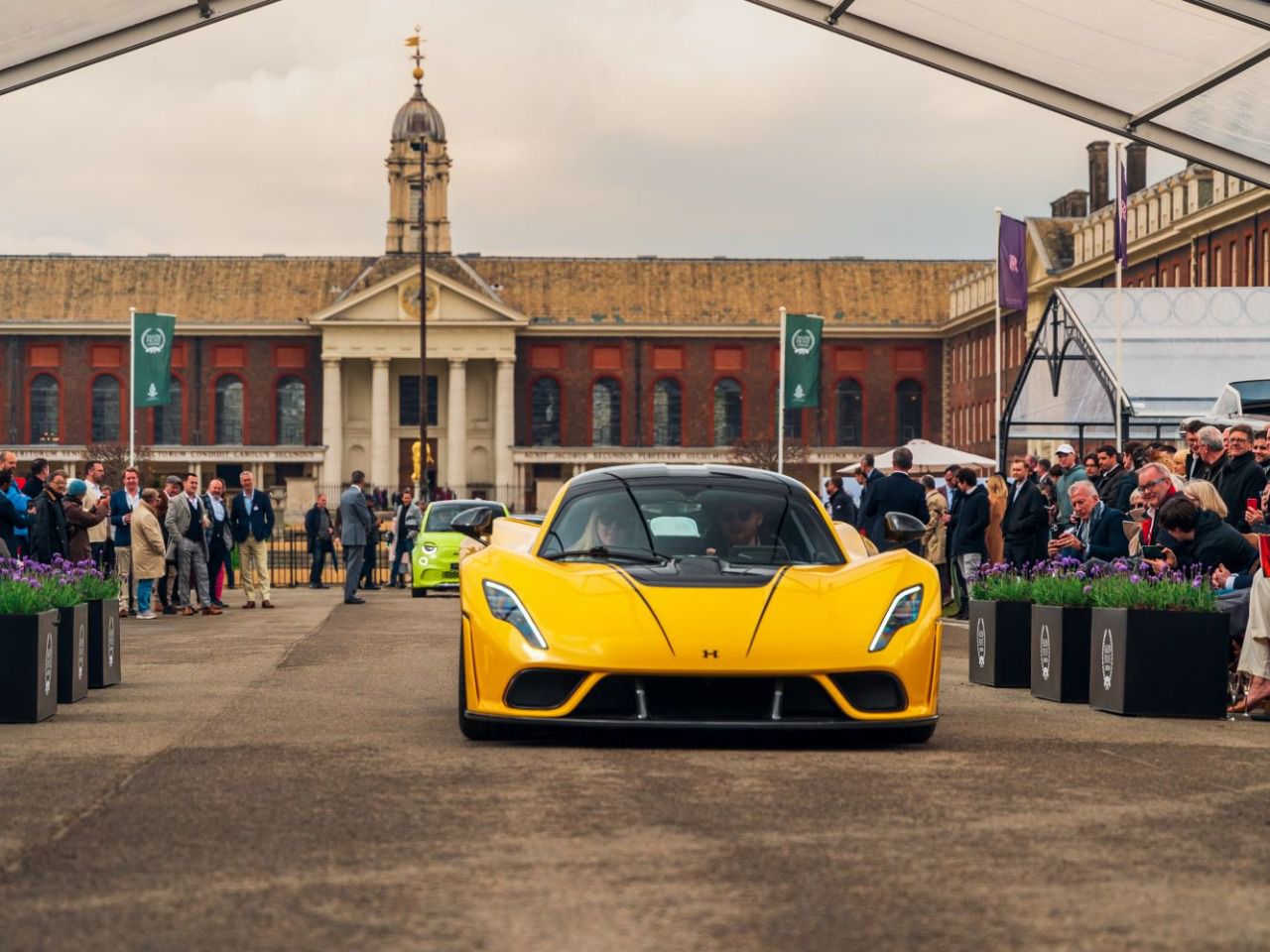 Hennessey Venom F5 Roadster en la Supercar Parade de Salon Privé London 2023 (Autor: Alvaro Muro)