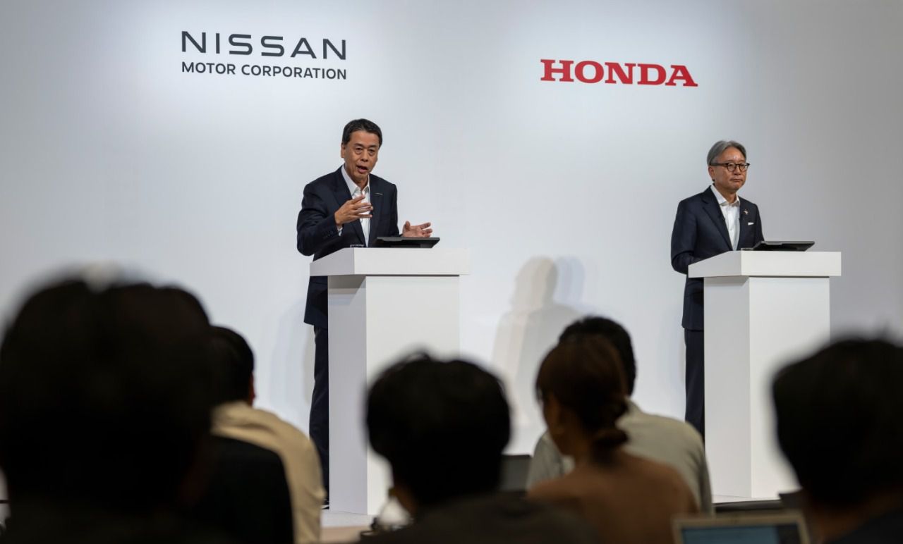 Conferencia de prensa conjunta de Nissan y Honda